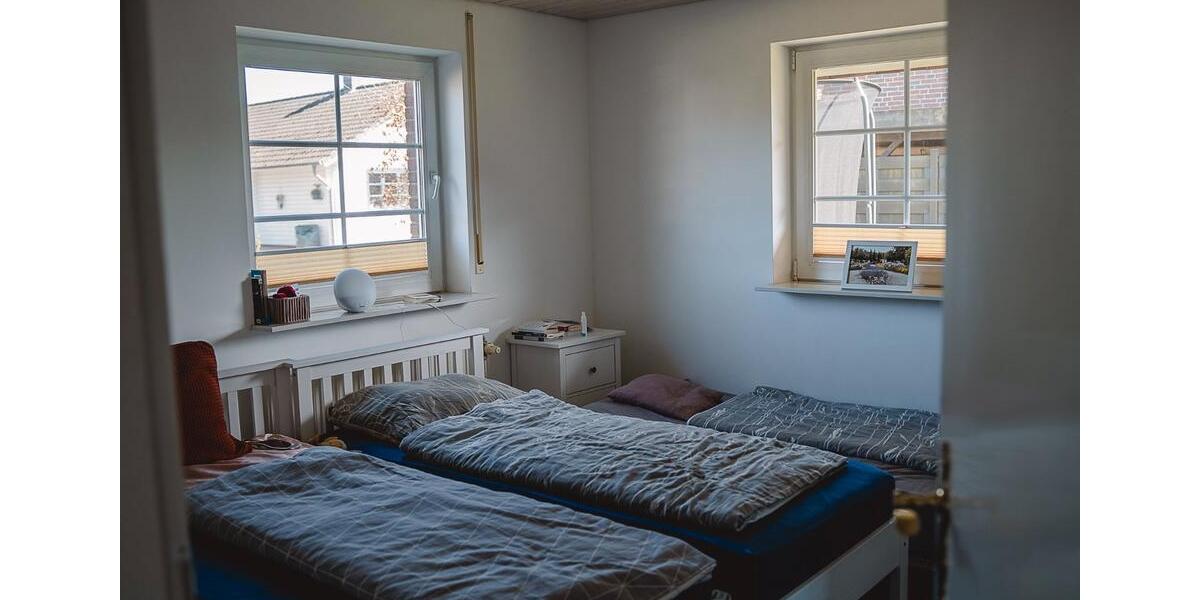 Einfamilienhaus Tarp - 7 Zimmer, 182 m&sup2;, 2.000&euro; | Angebot:26615418