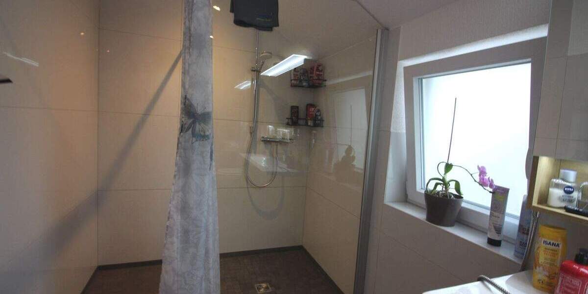 Mehrfamilienhaus, Wohnhaus Schafflund - 6 Zimmer, 177 m&sup2;, 405.000&euro; | Angebot:25706541