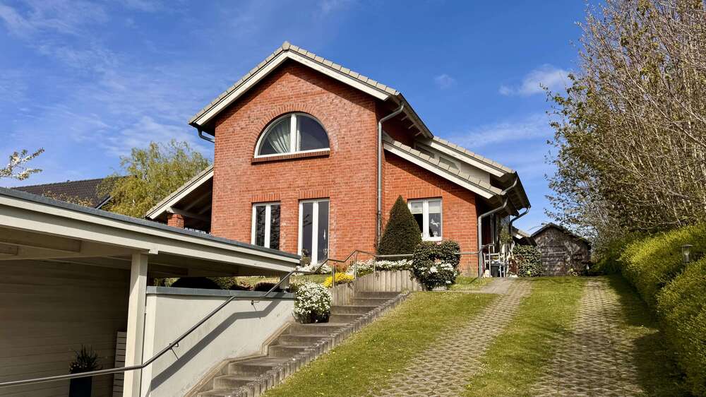 Einfamilienhaus Nübel - 6 Zimmer, 146 m&sup2;, 479.000&euro; | Angebot:26641261