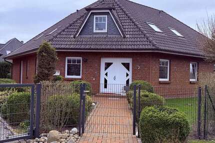 Haus Achtrup - 7 Zimmer, 241 m&sup2;, 499.000&euro; | Angebot:26032634