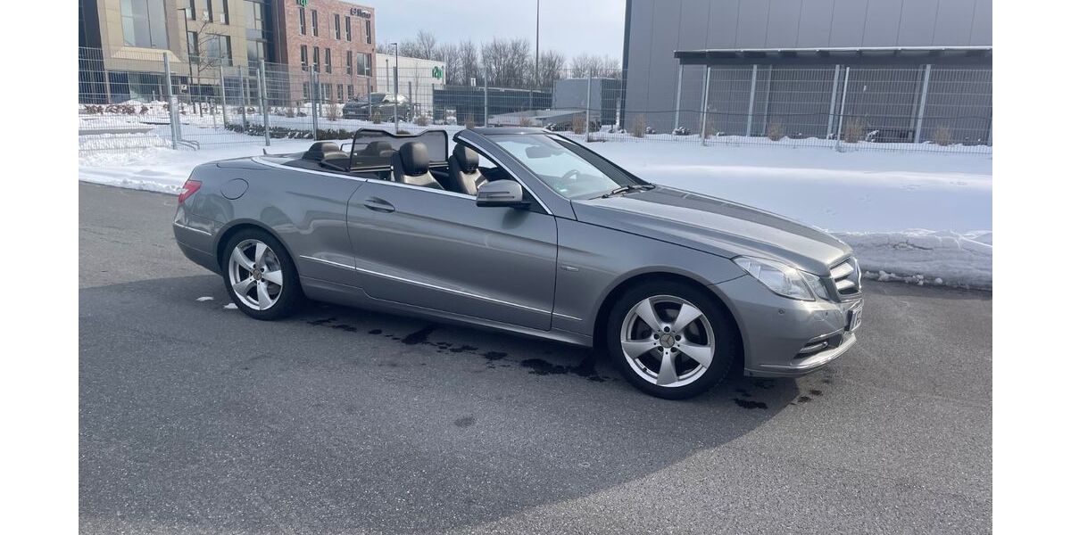 Mercedes-Benz E 200 236.000 km 9.500 &euro; Flensburg 24943