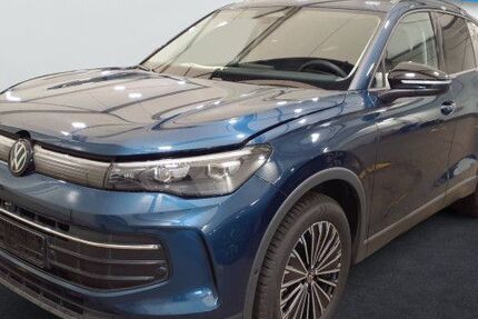 VW Tiguan 25.183 km 33.990 &euro; Flensburg 24941