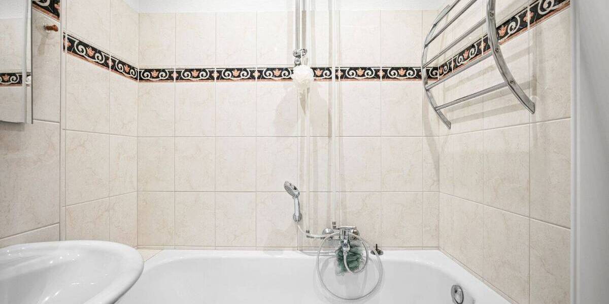 Reihenmittelhaus Flensburg Weiche - 6 Zimmer, 174 m&sup2;, 419.000&euro; | Angebot:25836510