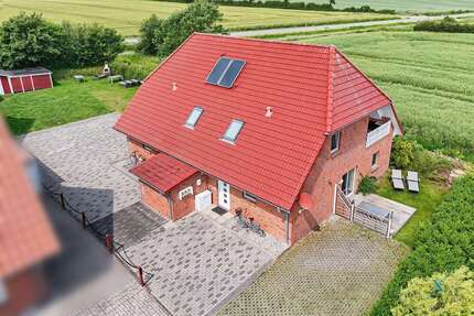 Haus Langballig - 10 Zimmer, 231 m&sup2;, 585.000&euro; | Angebot:27018103