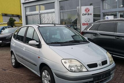 Renault Scenic 266.491 km 2.950 &euro; Flensburg 24941