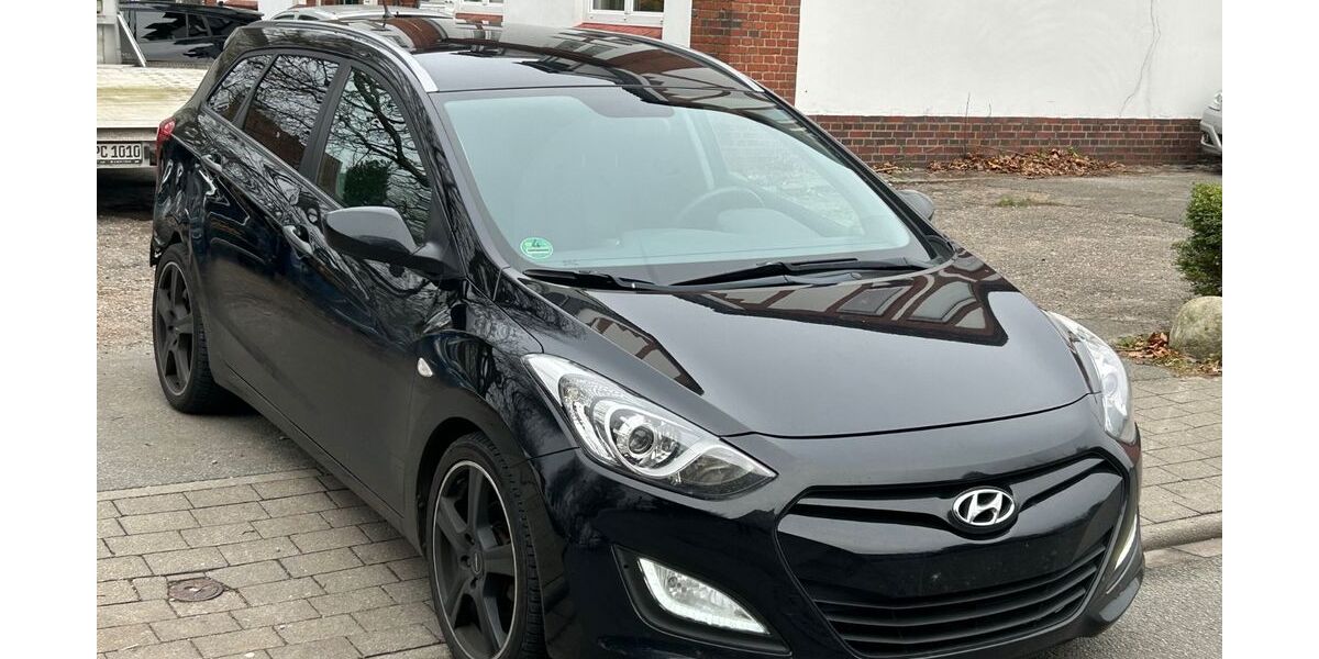 Hyundai i30 199.848 km 3.499 &euro; Flensburg 24941