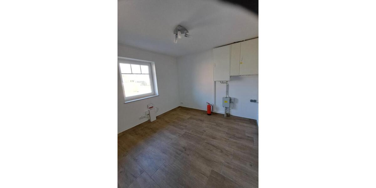 Erdgeschoßwohnung Ladelund - 4 Zimmer, 140 m&sup2;, 980&euro; | Angebot:25855397