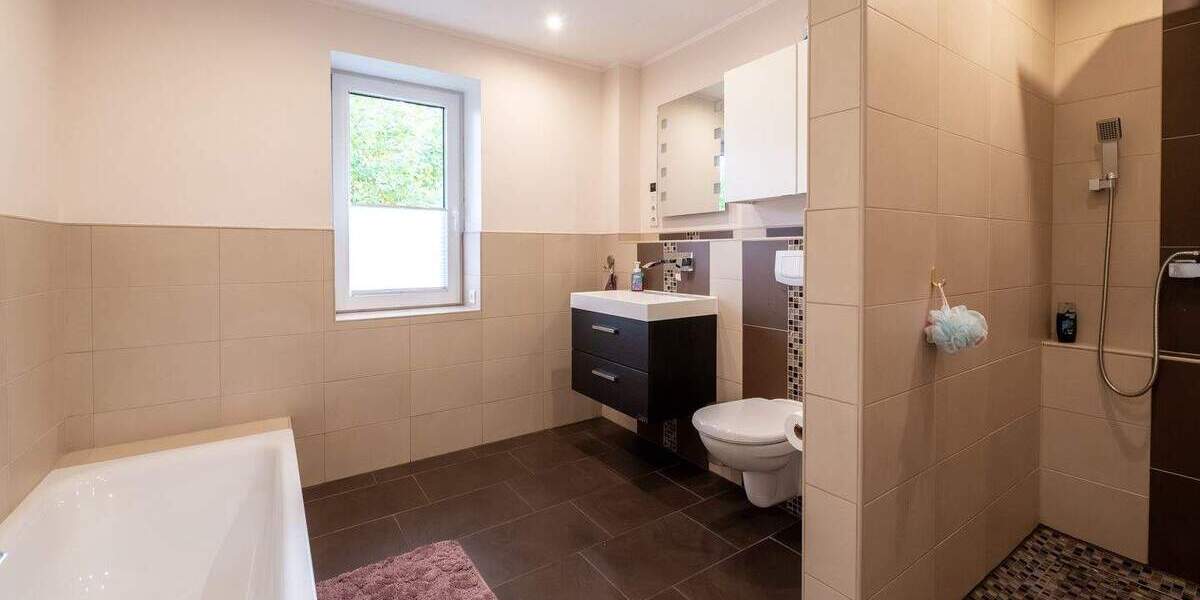 Bungalow Goldelund - 7 Zimmer, 188 m&sup2;, 449.000&euro; | Angebot:25745853