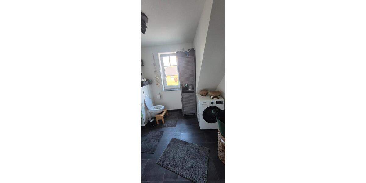 Dachgeschoßwohnung Oeversee - 3 Zimmer, 87 m&sup2;, 980&euro; | Angebot:26478295