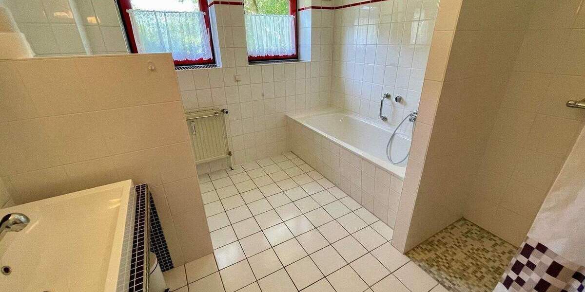 Bauernhaus, Landhaus Schafflund - 1 Zimmer, 328 m&sup2;, 429.000&euro; | Angebot:25731066