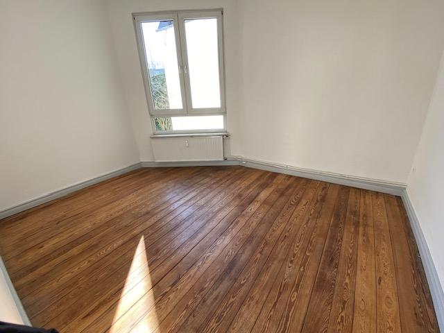 Etagenwohnung Flensburg Altstadt - 3 Zimmer, 100 m&sup2;, 830&euro; | Angebot:19860728