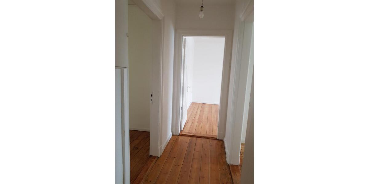 Dachgeschoßwohnung Flensburg Altstadt - 3 Zimmer, 66 m&sup2;, 670&euro; | Angebot:25075290