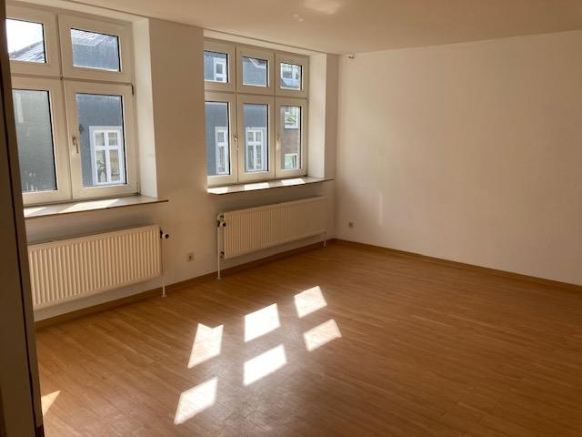 Etagenwohnung Flensburg - 3 Zimmer, 82 m&sup2;, 720&euro; | Angebot:25364173