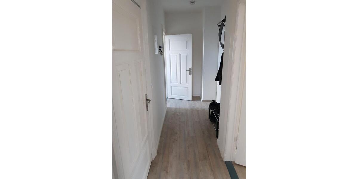 Dachgeschoßwohnung Flensburg - 3 Zimmer, 64 m&sup2;, 630&euro; | Angebot:26647443