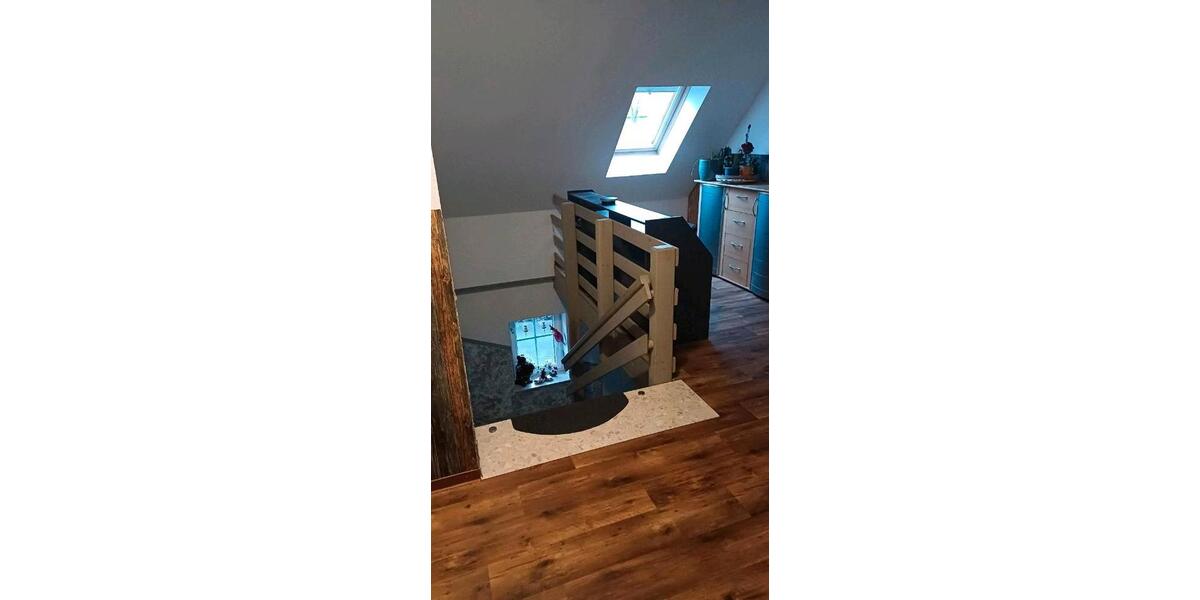 Etagenwohnung Schafflund - 6 Zimmer, 160 m&sup2;, 1.350&euro; | Angebot:26603661