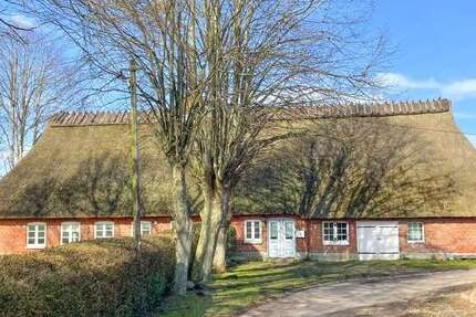 Haus Niesgrau - 5 Zimmer, 156 m&sup2;, 390.000&euro; | Angebot:26080167