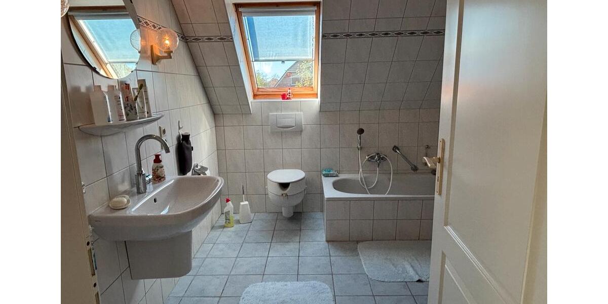 Doppelhaushälfte Großenwiehe - 3 Zimmer, 100 m&sup2;, 289.000&euro; | Angebot:27056391