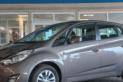 Hyundai ix20 83.954 km 10.950 &euro; Steinbergkirche 24972