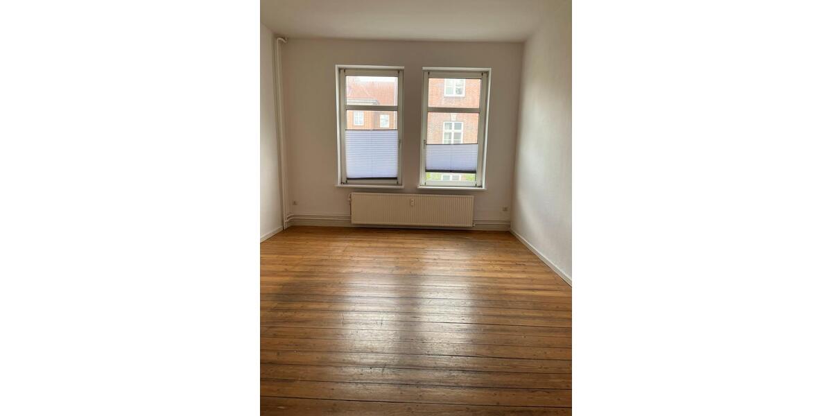 Etagenwohnung Flensburg Altstadt - 4 Zimmer, 99 m&sup2;, 799&euro; | Angebot:26624190