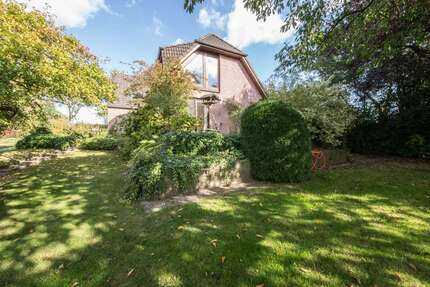 Haus Niesgrau - 8 Zimmer, 172 m&sup2;, 358.000&euro; | Angebot:23016203