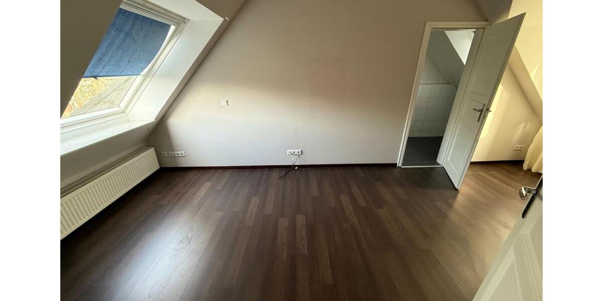 Dachgeschoßwohnung Glücksburg (Ostsee) - 3 Zimmer, 67 m&sup2;, 299.000&euro; | Angebot:25538675