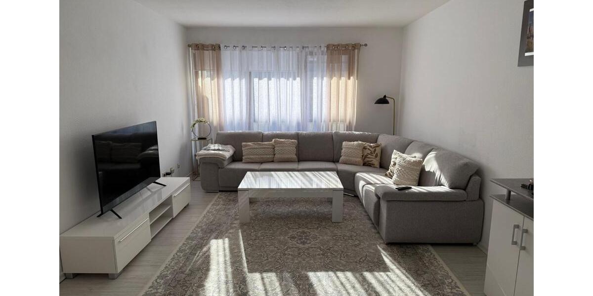 Etagenwohnung Flensburg - 3 Zimmer, 81 m&sup2;, 725&euro; | Angebot:25904484