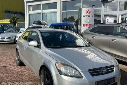 Kia ceed / Ceed 266.855 km 1.999 &euro; Flensburg 24941