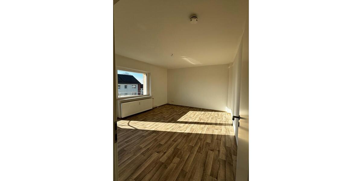 Etagenwohnung Flensburg Fruerlund - 3 Zimmer, 65 m&sup2;, 650&euro; | Angebot:25857144