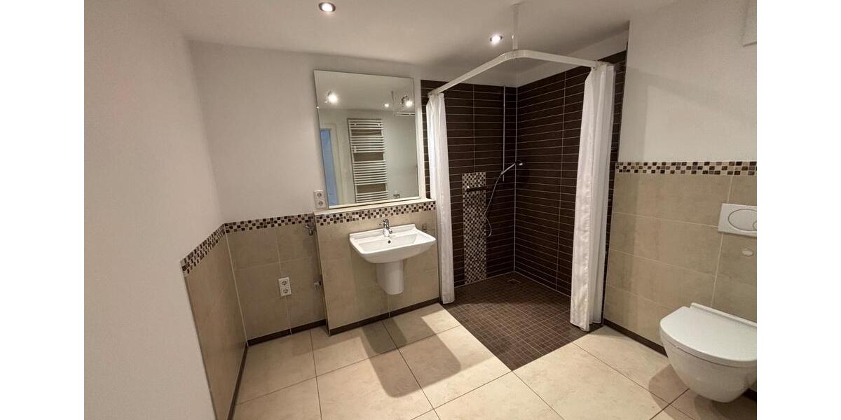 Etagenwohnung Flensburg Altstadt - 4 Zimmer, 113 m&sup2;, 1.450&euro; | Angebot:25921078