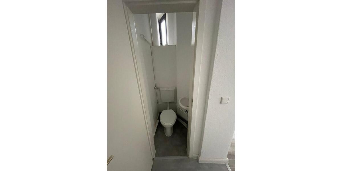 Etagenwohnung Flensburg - 5 Zimmer, 153 m&sup2;, 1.400&euro; | Angebot:25974749