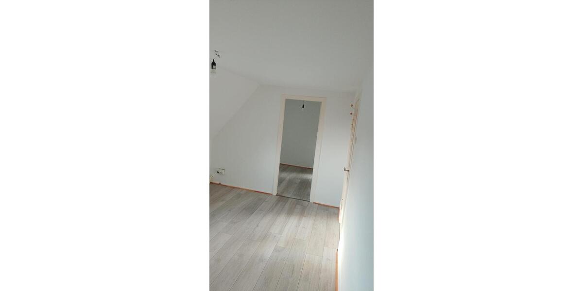 Dachgeschoßwohnung Tastrup - 2 Zimmer, 33 m&sup2;, 345&euro; | Angebot:25993816