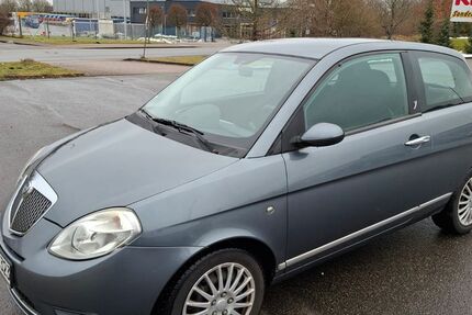 Lancia Ypsilon 121.000 km 1.800 &euro; Flensburg 24937