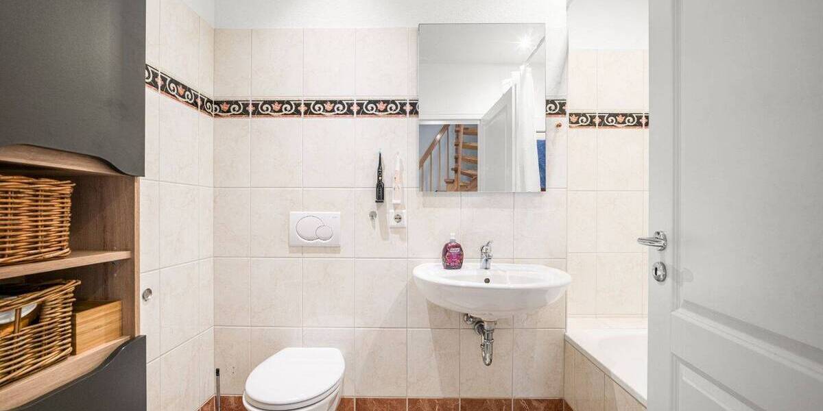 Reihenmittelhaus Flensburg Weiche - 6 Zimmer, 174 m&sup2;, 419.000&euro; | Angebot:25836510