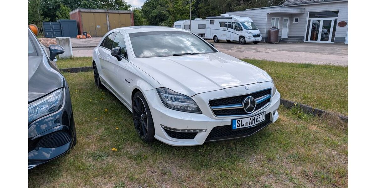 Mercedes-Benz CLS 63 AMG 140.000 km 32.990 &euro; Wallsbühl 24980