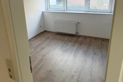Wohnung Flensburg - 6 Zimmer, 140 m&sup2;, 1.300&euro; | Angebot:25545442