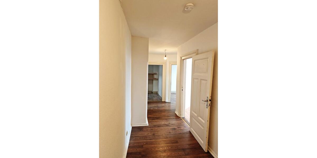 Dachgeschoßwohnung Flensburg Altstadt - 3 Zimmer, 97 m&sup2;, 900&euro; | Angebot:25497945