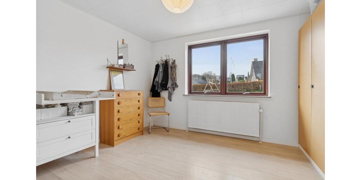 Einfamilienhaus Flensburg Altstadt - 7 Zimmer, 234 m&sup2;, 335.000&euro; | Angebot:25873897