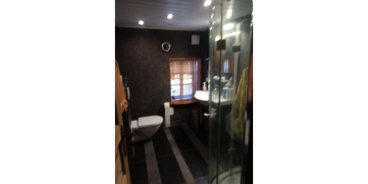 Einfamilienhaus Großsolt - 9 Zimmer, 215 m&sup2;, 375.000&euro; | Angebot:26047444