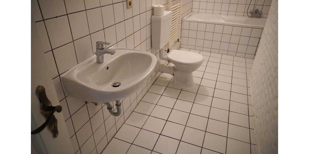 Etagenwohnung Flensburg Altstadt - 3 Zimmer, 81 m&sup2;, 680&euro; | Angebot:25940786