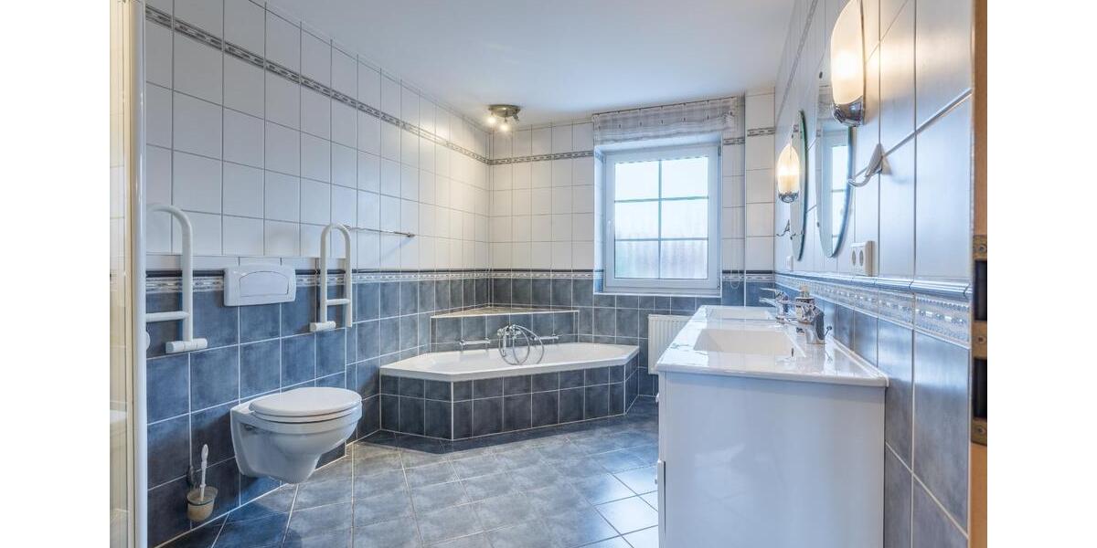 Einfamilienhaus Harrislee - 9 Zimmer, 222 m&sup2;, 749.000&euro; | Angebot:25179370