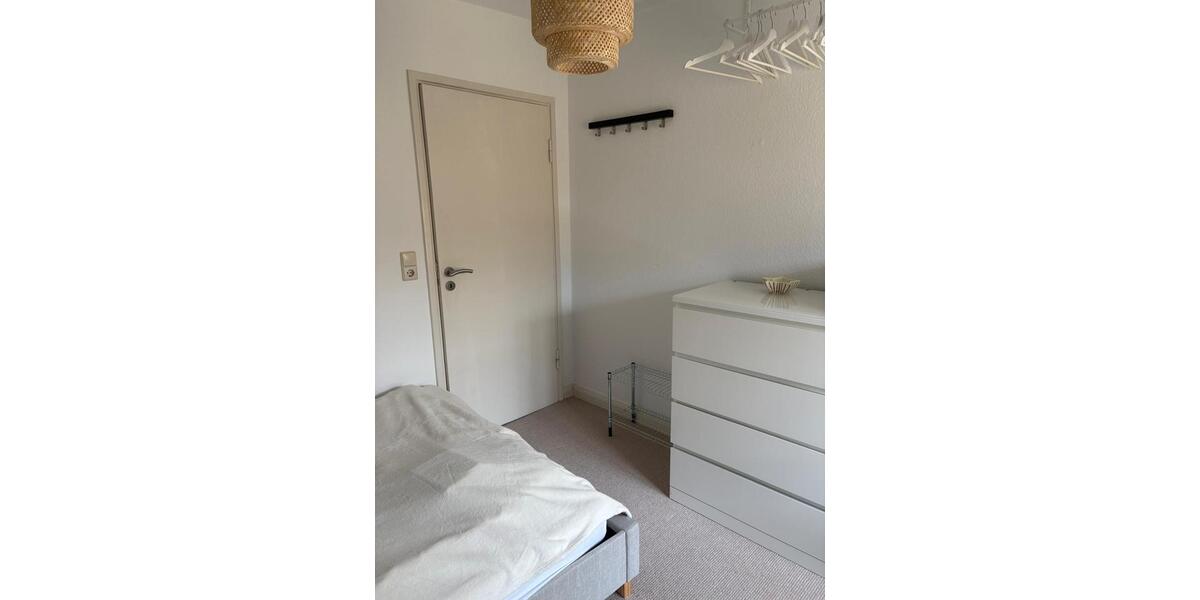 Etagenwohnung Flensburg - 1 Zimmer, 8 m&sup2;, 293&euro; | Angebot:25296265