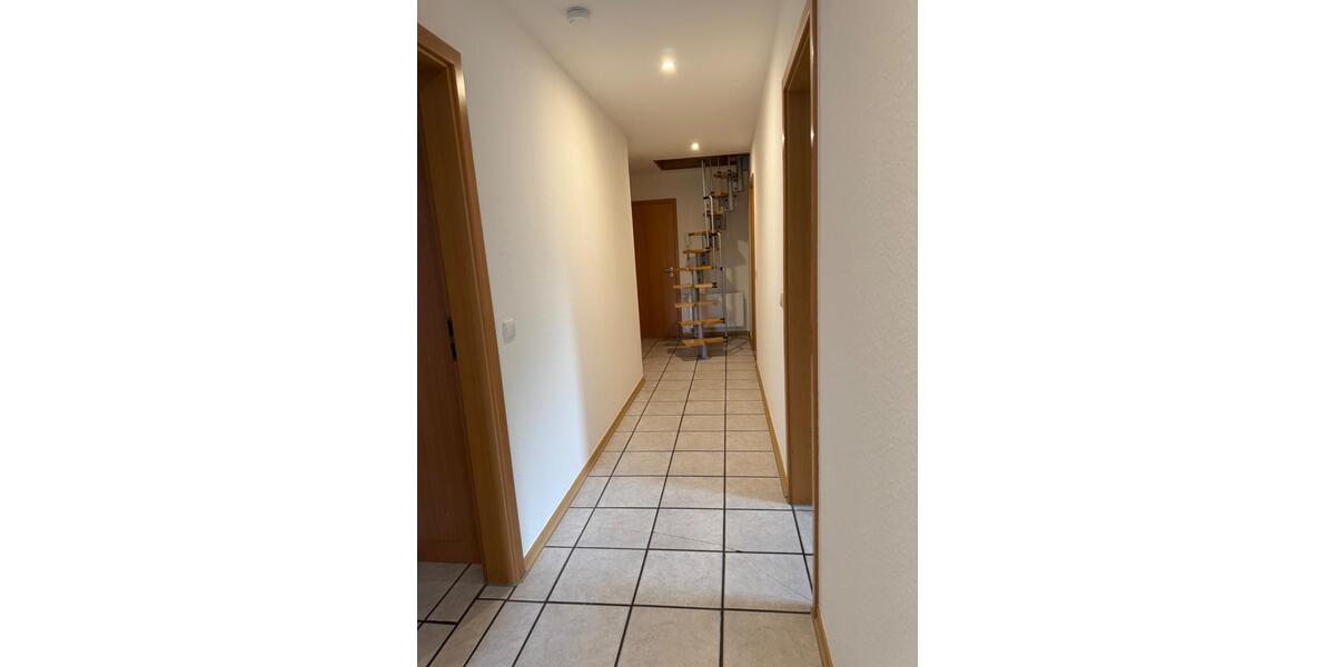 Etagenwohnung Handewitt Jarplund - 4 Zimmer, 100 m&sup2;, 1.000&euro; | Angebot:26539045