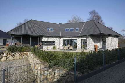 Haus Harrislee - 5 Zimmer, 170 m&sup2;, 795.000&euro; | Angebot:25834283