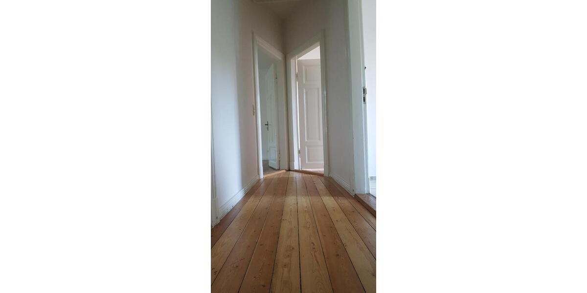 Etagenwohnung Flensburg Falkenberg - 4 Zimmer, 95 m&sup2;, 998&euro; | Angebot:26557048