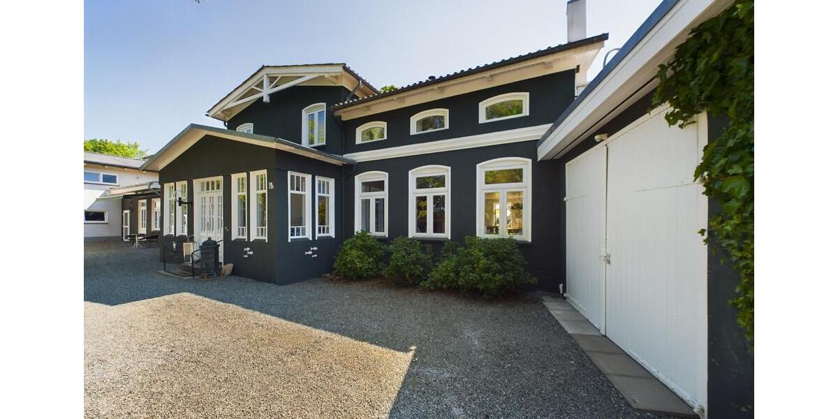 Einfamilienhaus Süderbrarup - 7 Zimmer, 471 m&sup2;, 740.000&euro; | Angebot:24360239