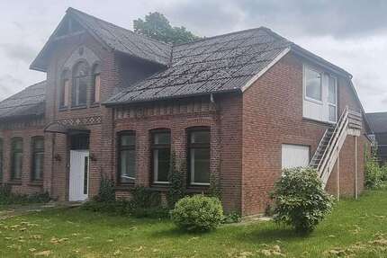 Haus Wees - 12 Zimmer, 430 m&sup2;, 299.000&euro; | Angebot:26587776