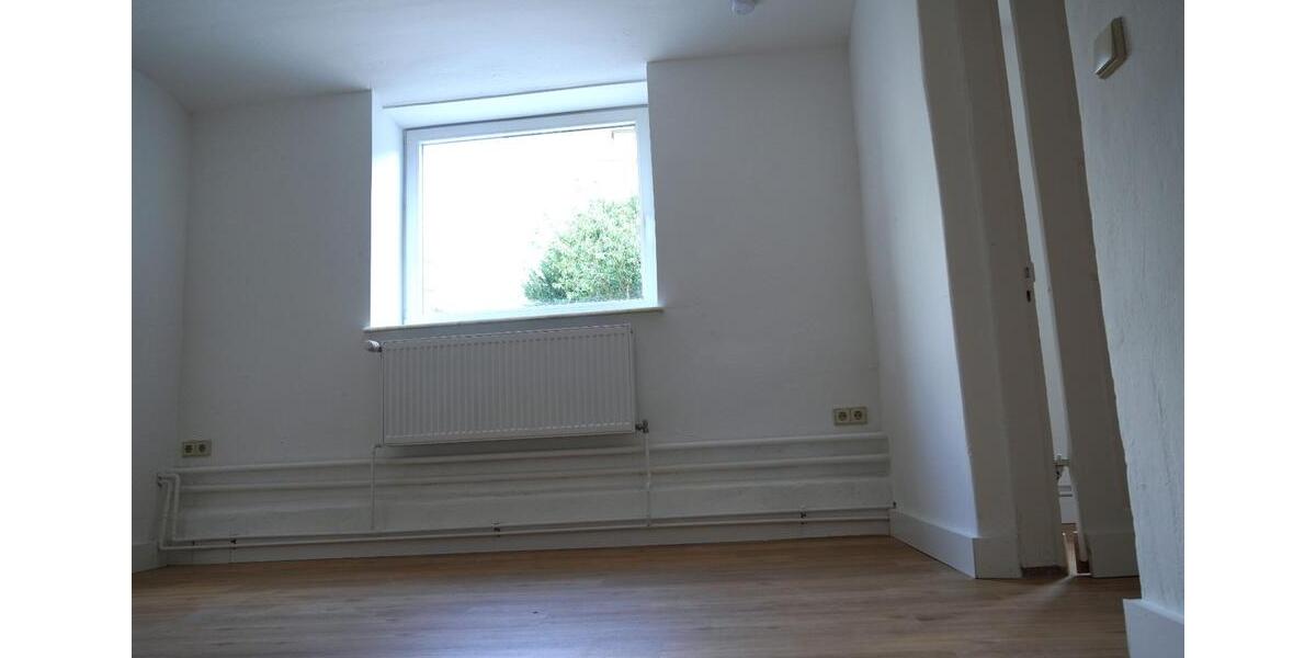 Etagenwohnung Flensburg Altstadt - 3 Zimmer, 81 m&sup2;, 680&euro; | Angebot:25940786