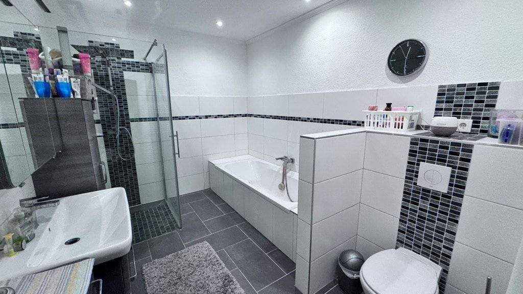 Bungalow Flensburg Weiche - 1 Zimmer, 266 m&sup2;, 428.000&euro; | Angebot:25731140