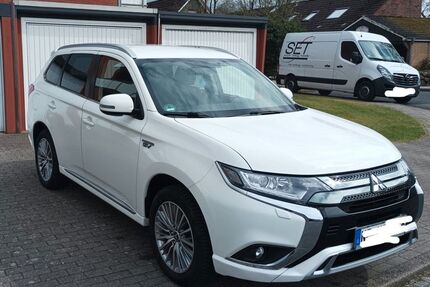 Mitsubishi Plug-in Hybrid Outlander 60.200 km 20.499 &euro; Leck 25917