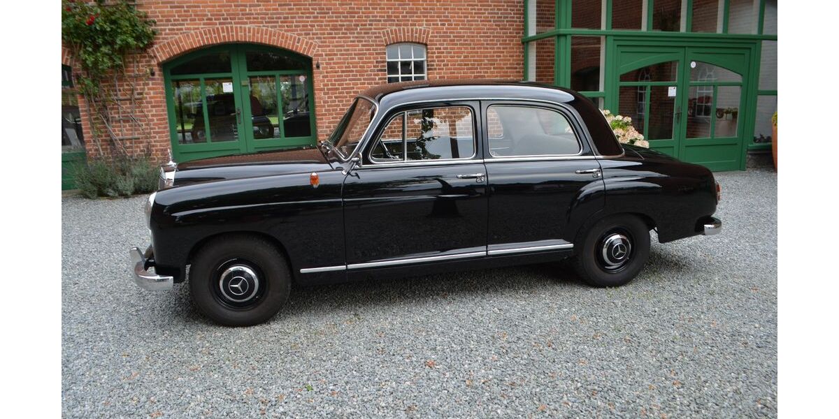 Mercedes-Benz 190 23.100 km 29.500 &euro; Steinbergkirche 24972